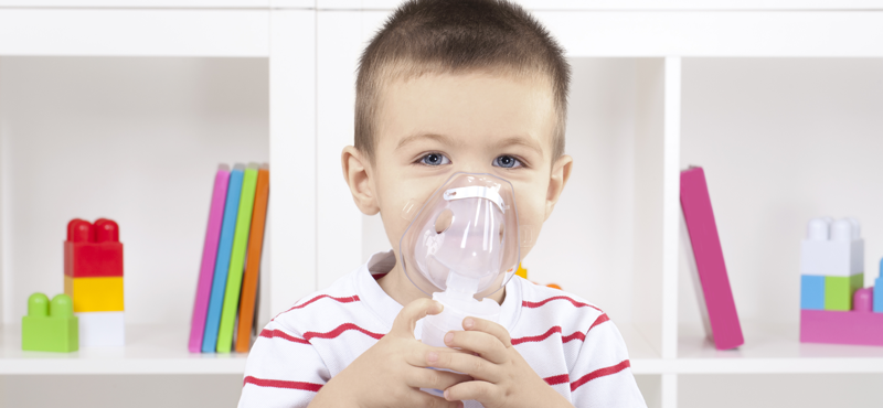 Cómo ayudar a los niños a usar el nebulizador